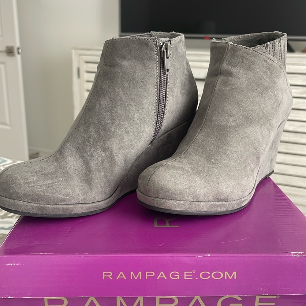 Gary Suede boots
